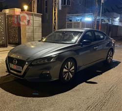 نيسان ألتيما